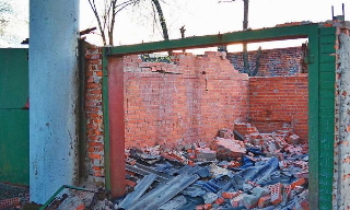 Демонтаж гаражей в Советской Гавани, цена от 1788 руб. – услуги под ключ от 2Землекопа-Свс